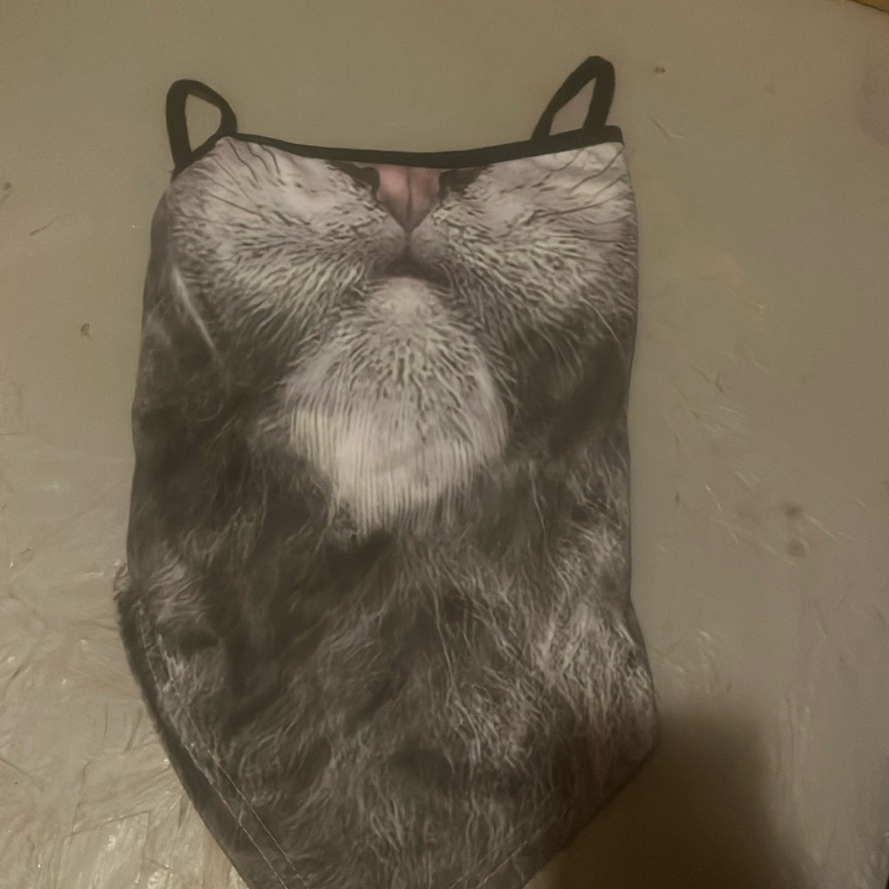 gray crop top. perfect condition